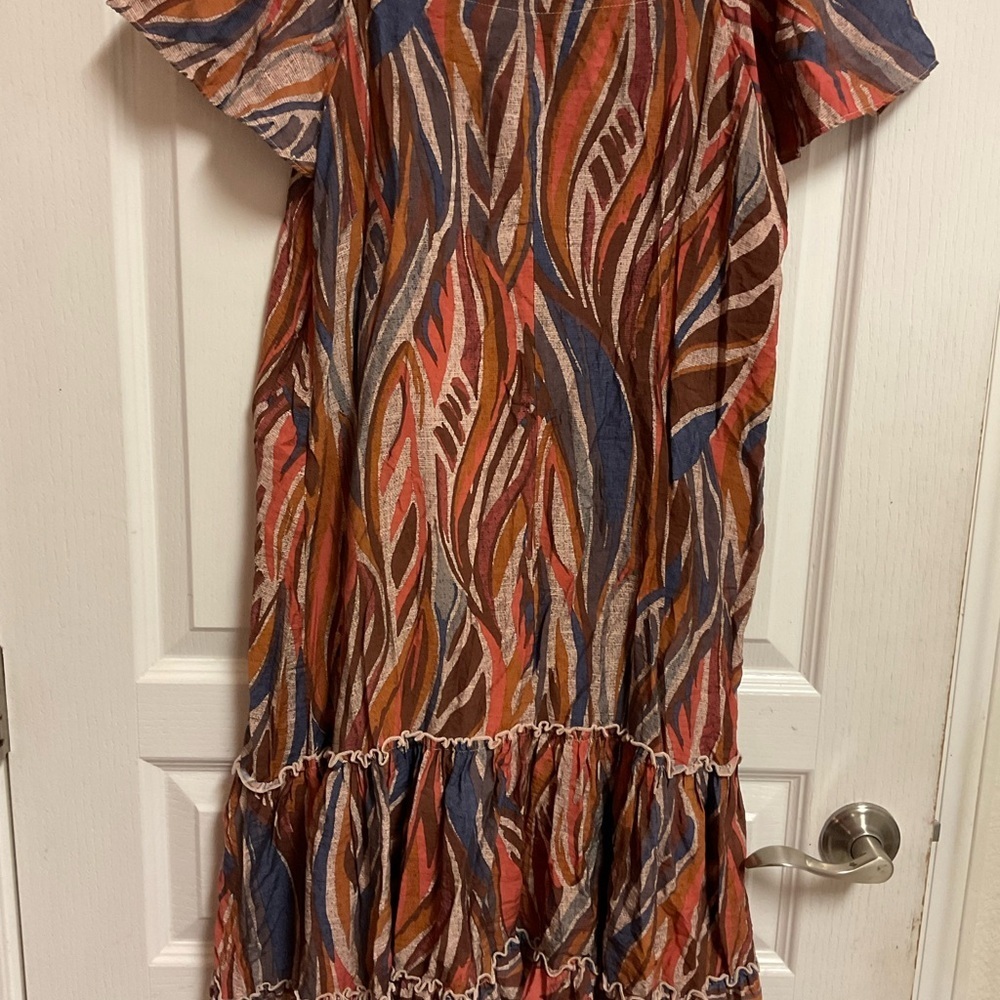 Robbie Bee Style RB68956R – Rust Multi Ruffle Hem Dress
Talla M (Medium) - Picture 4 of 13